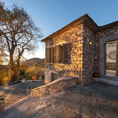 Strofilos בית נופש